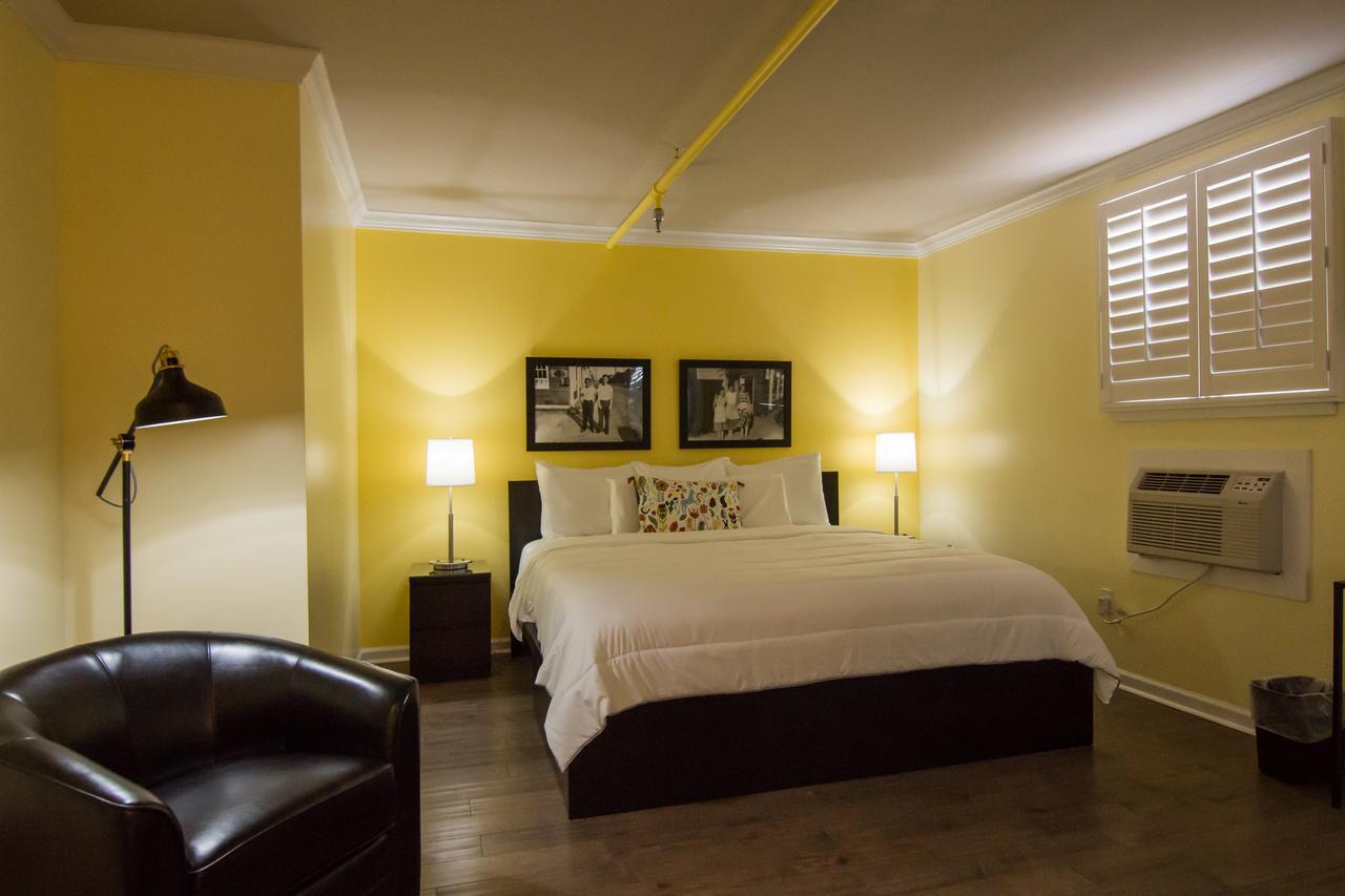 The Sherman Inn ベイツビル エクステリア 写真
