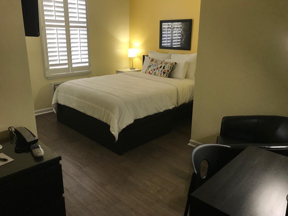 The Sherman Inn ベイツビル エクステリア 写真